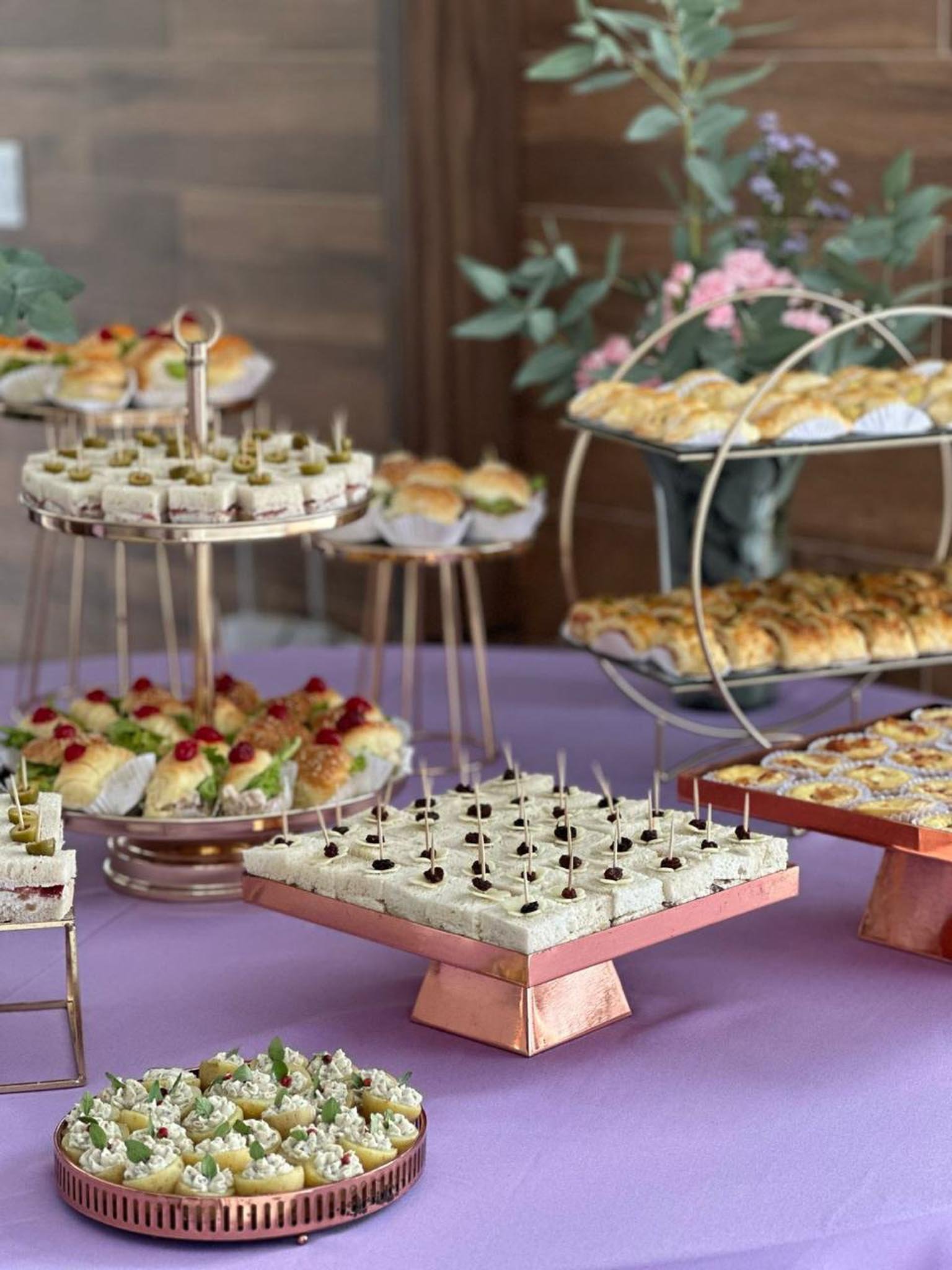 Cardápios personalizados para eventos em Curitiba Finger food em Curitiba com mini porções sofisticadas para eventos especiais