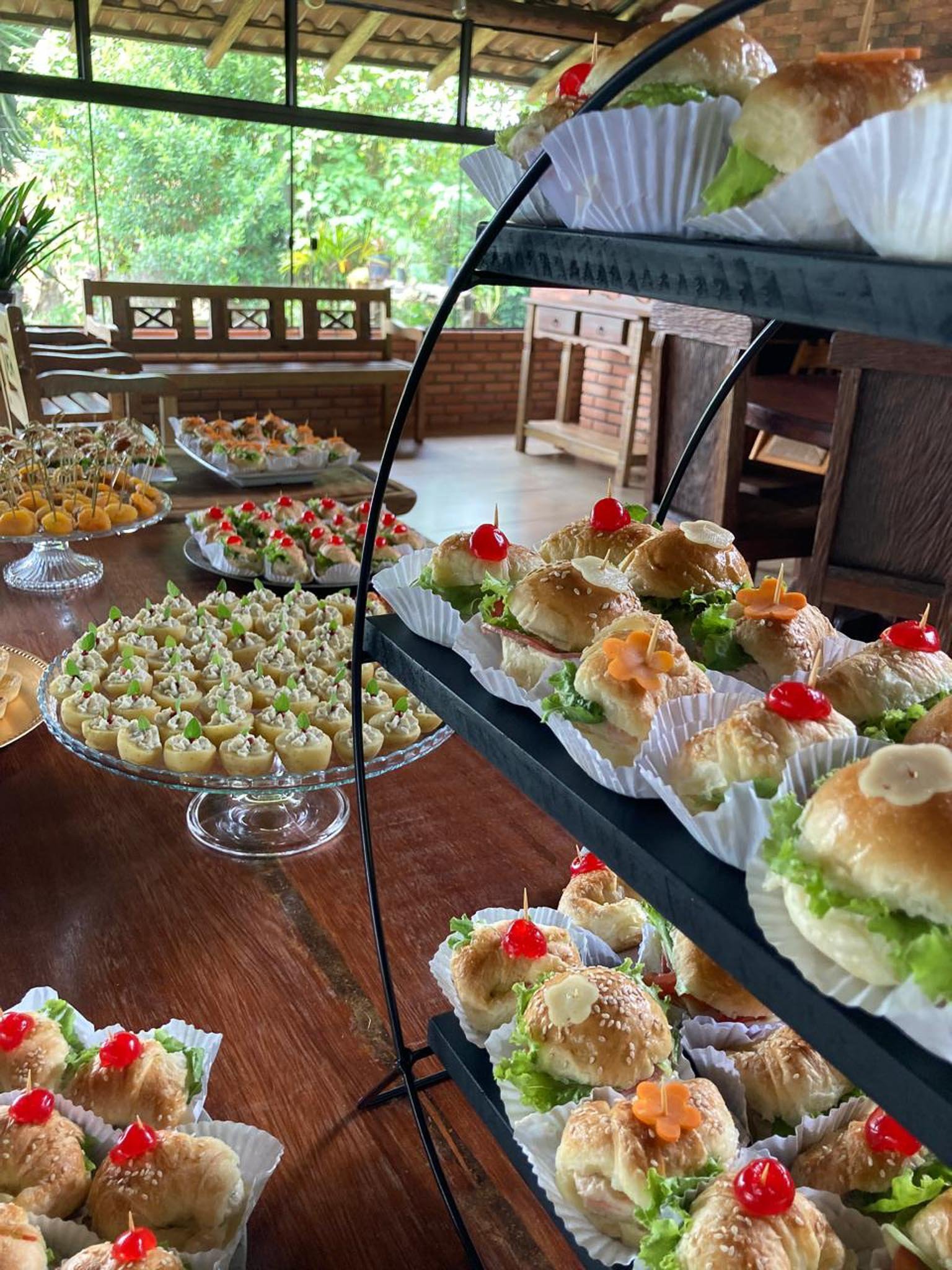 Finger food em Curitiba com mini porções sofisticadas para eventos especiais